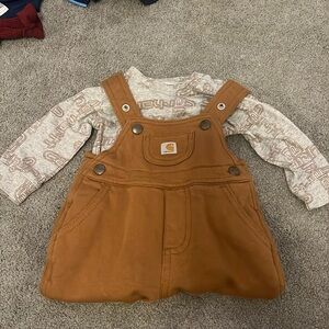 Carhartt 2-piece 9M Long Sleeved & Overall Set. No tags, Never Worn.